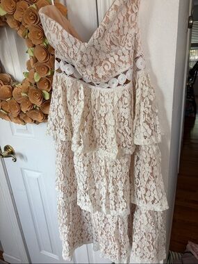 Lulus, Lace Kentucky Derby Dress Tiered Wedding Guest SIZE L